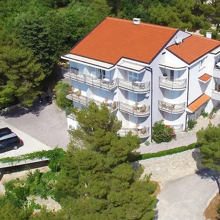 Sea View Gin Apartman Brela