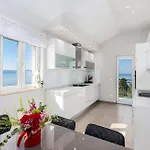 Sea View Gin Apartman Brela