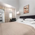 Sea View Gin Apartman Brela