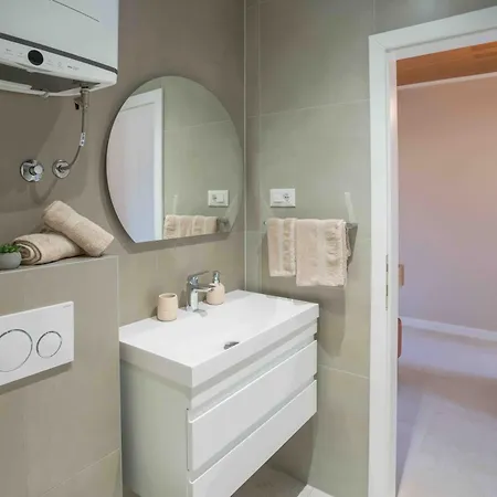 Sea View Gin アパート