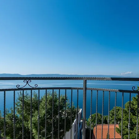 Sea View Gin Apartman