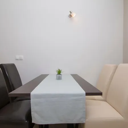 Sea View Gin Apartman *