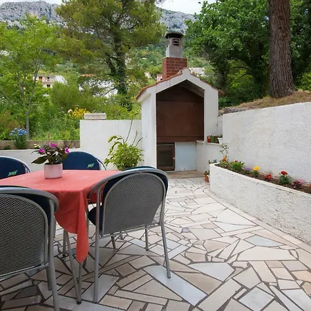 Sea View Gin アパート