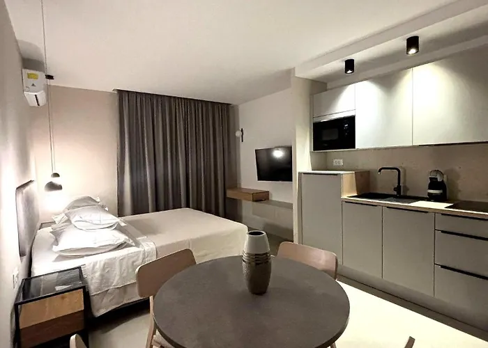 Sea View Gin Daire Brela